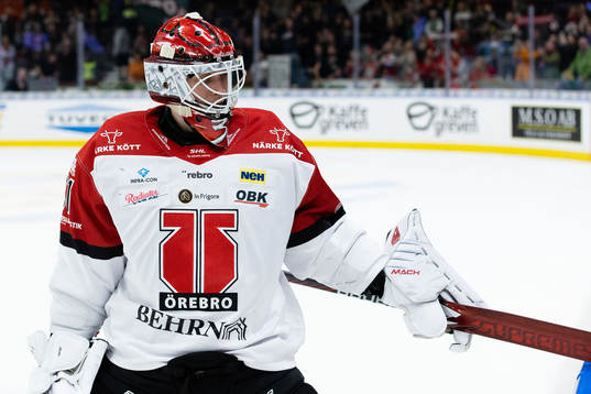 Örebros målvakt Jonas Arntzen deppar