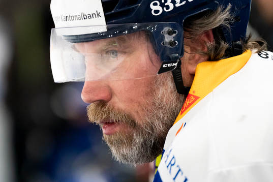 EV Zugs Peter Forsberg