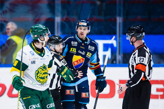 Björklövens Alex Hutchings och Djurgårdens Daniel Brodin