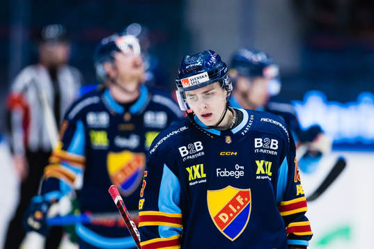 Djurgårdens Frederik Schlyter deppar