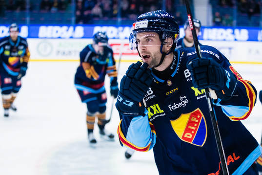 Djurgårdens Stefan Elliott jublar