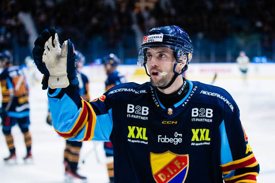 Djurgårdens Stefan Elliott jublar