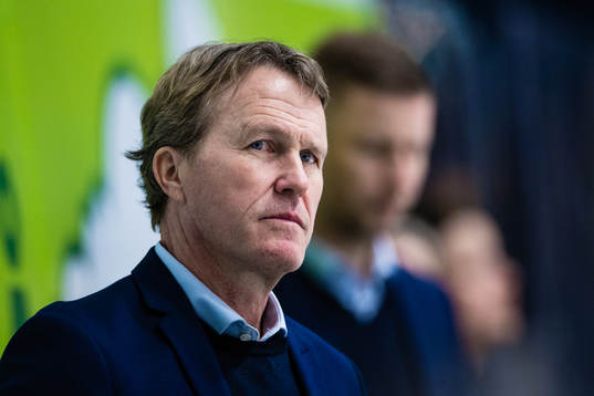 uDjurgårdens tränare Johan Garpenlöv deppar nder
