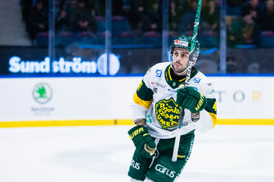 Björklövens Maxime Fortier jublar