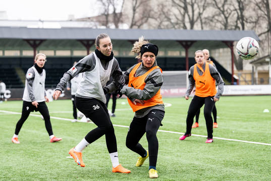 Athinna Persson Lundgren och Loreta Kullashi