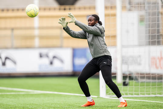 Målvakt Angel Mukasa