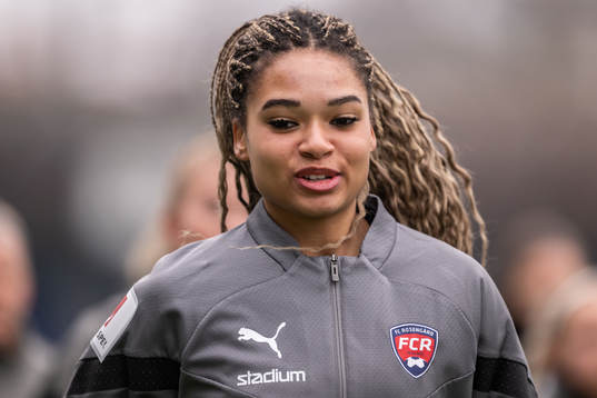 Isabella Obaze