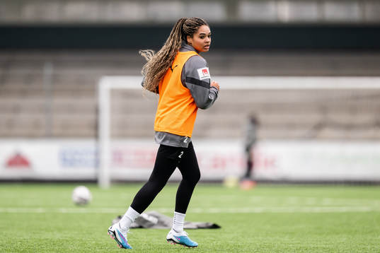 Isabella Obaze