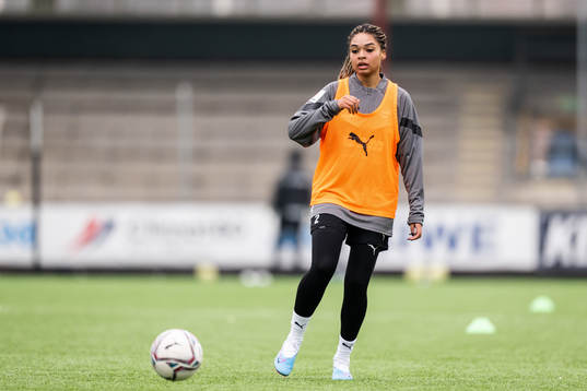 Isabella Obaze