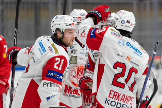 Västerviks Victor Öhman jublar