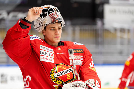 Almtunas målvakt Oliver Håkansson