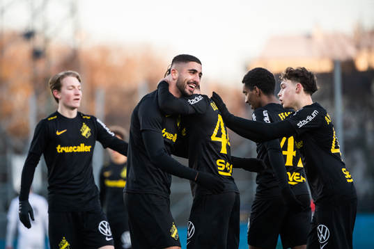s Ahmed Faqa och Elias Durmaz jublar