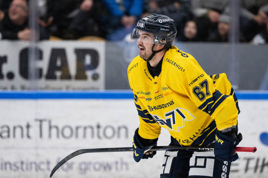 HV71s Oliwer Kaski deppar