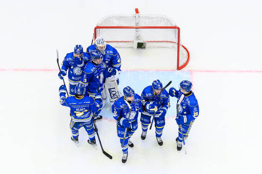 Leksands spelare jublar