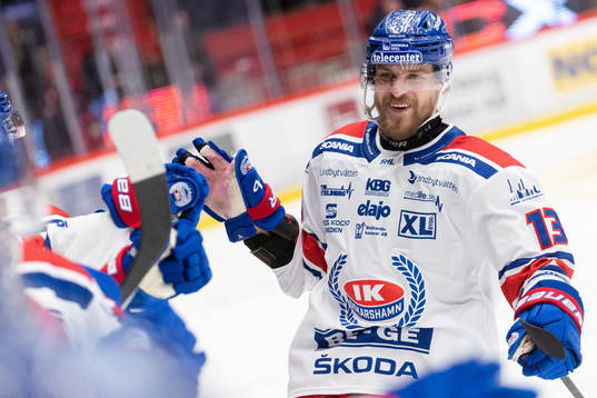 Oskarshamns Jiri Smejkal jublar