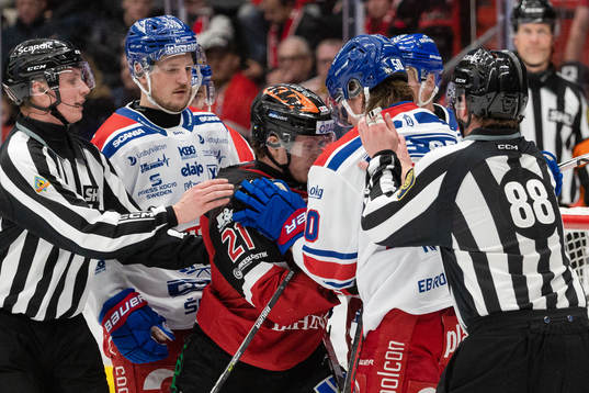 Örebros Linus Öberg och Oskarshamns Juuso Riikola