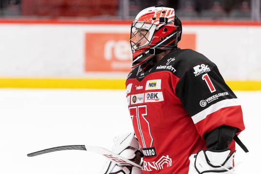 Örebros målvakt Jhonas Enroth deppar