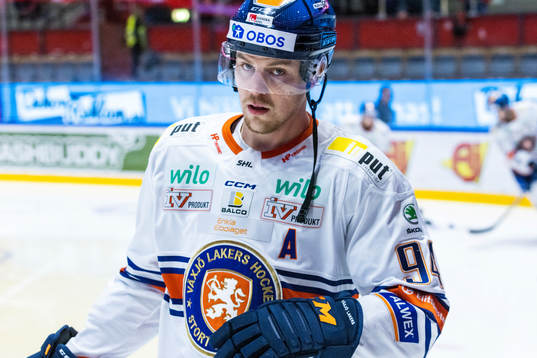 Växjös Joel Persson på uppvärmningen