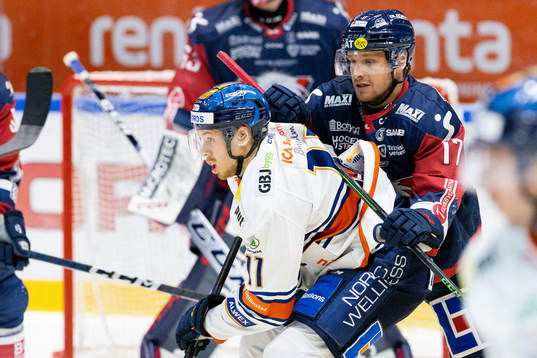 Växjös Kalle Kossila och Linköpings Sebastian Strandberg