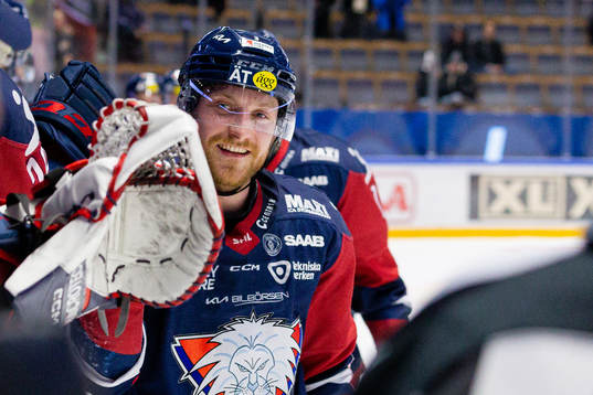 Linköpings Linus Hultström jublar