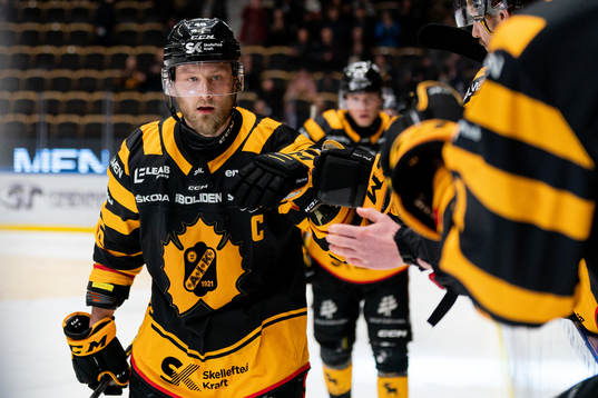 Skellefteås Oscar Möller jublar