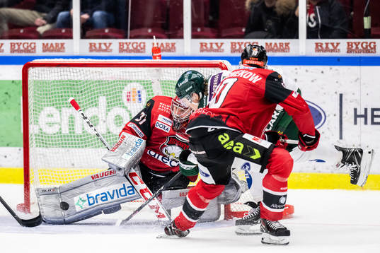 Färjestads Joakim Nygård oroar mot Malmö Redhawks