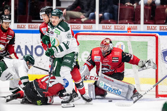 Färjestads Joakim Nygård oroar mot Malmö Redhawks