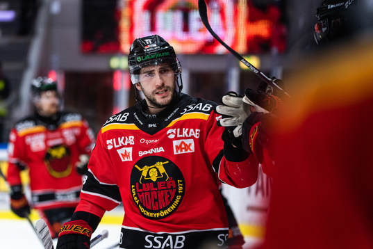 Luleås Konstantin Komarek jublar