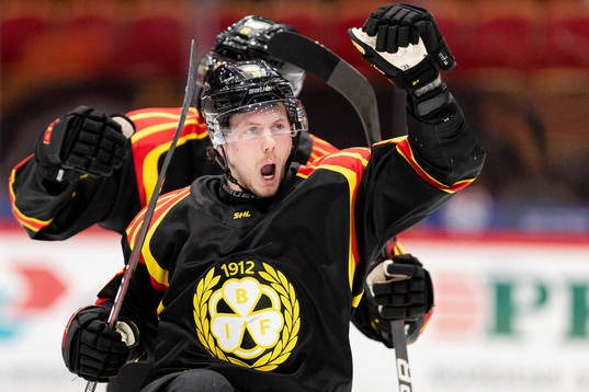 Brynäs Nick Olesen jublar