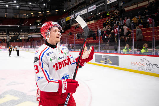 Timrås Didrik Strömberg jublar