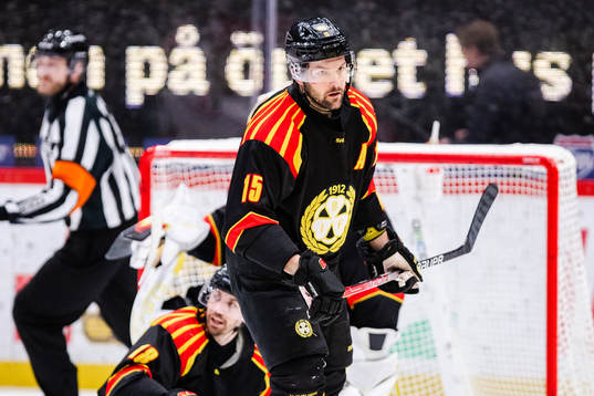 Brynäs Simon Bertilsson deppar