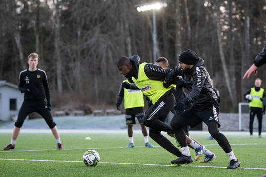 Chisom Chidu och Mervan Celik