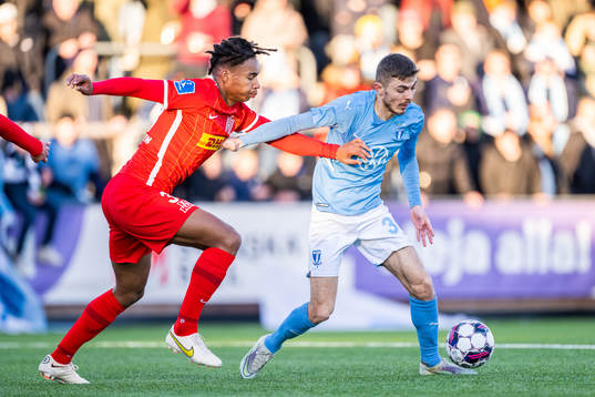 Nordsjällands Jonas Jensen Abbew och Malmö FFs Patriot