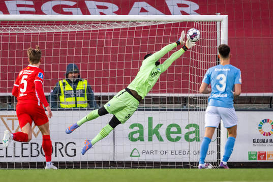 Malmö FFs målvakt Ismael Diawara