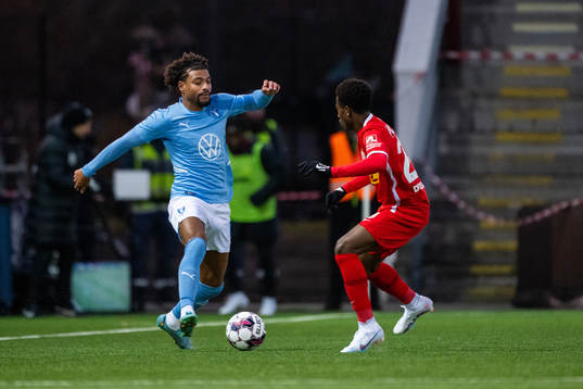 Malmö FFs Joseph Ceesay och Nordsjällands Mario Dorgeles