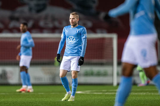 Malmö FFs Oscar Lewicki deppar