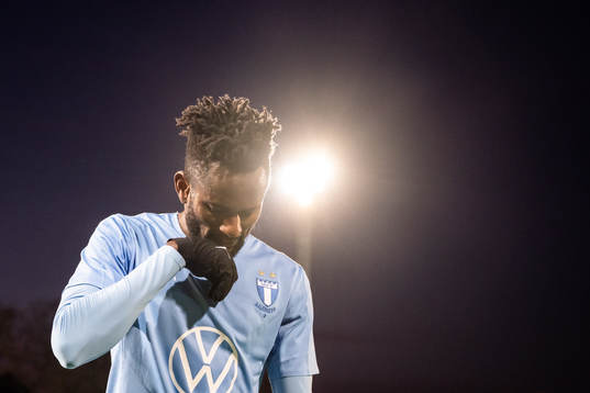 Malmö FFs Emmanuel Lomotey deppar