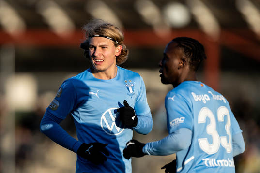 Malmö FFs Sebastian Nanasi och Mohamed Buya Turay