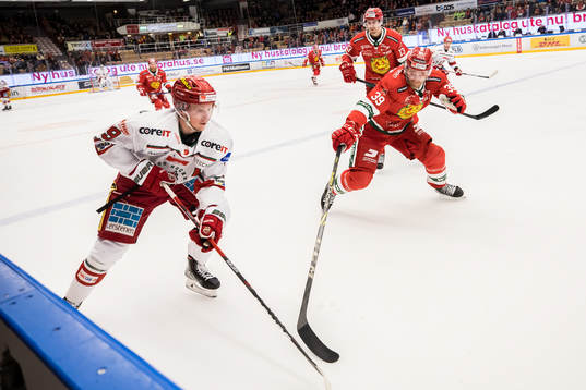 Modos Erik Karlsson och Moras Kristoffer Gunnarsson