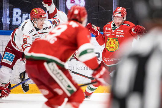 Moras Anton Heikkinen och Modos Daniel Brickley