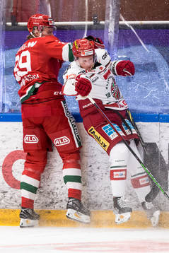 Moras Johan Persson och Modos Erik Karlsson