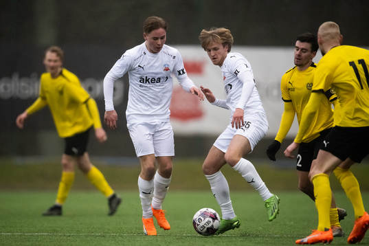 Helsingborgs Thomas Roberts och Simon Bengtsson