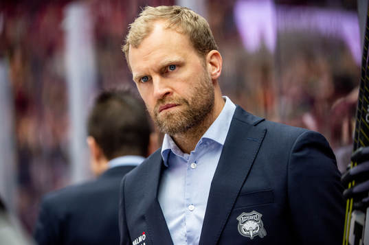 Malmö Redhawks assisterande tränare Mathias Tjärnqvist