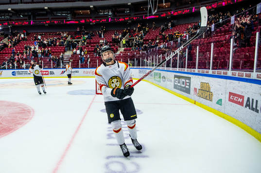 Brynäs Theo Lindstein jublar