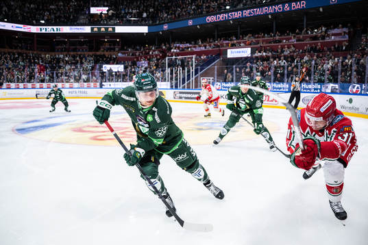 Färjestads Marcus Nilsson och Frölundas Nicklas Lasu
