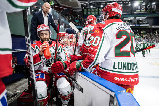 Frölundas Anthony Greco deppar med lagkamrater