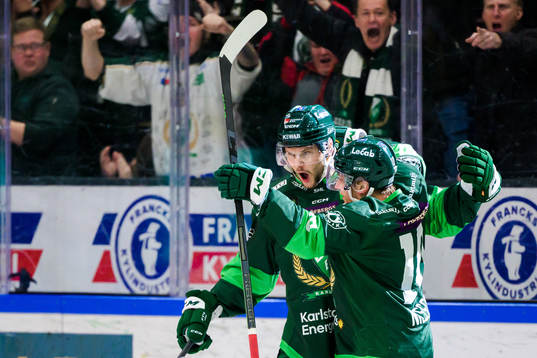 Färjestads Theodor Lennström och Marcus Nilsson jublar