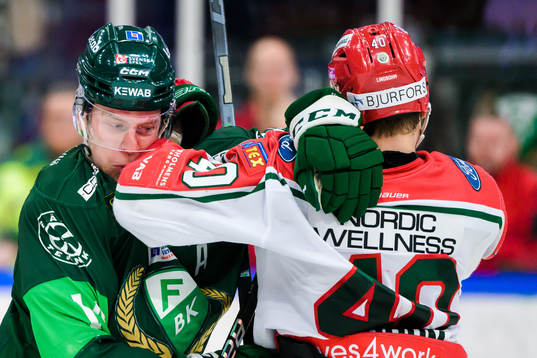 Färjestads Victor Ejdsell och Frölundas Petteri Lindbohm