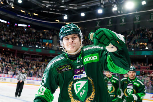 Färjestads Lucas Forsell jublar