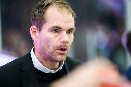 Färjestads huvudtränare Tomas Mitell